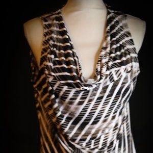 Closing down!50% off listed price! Calvin Klein Women's Sleeveless Top (Large)